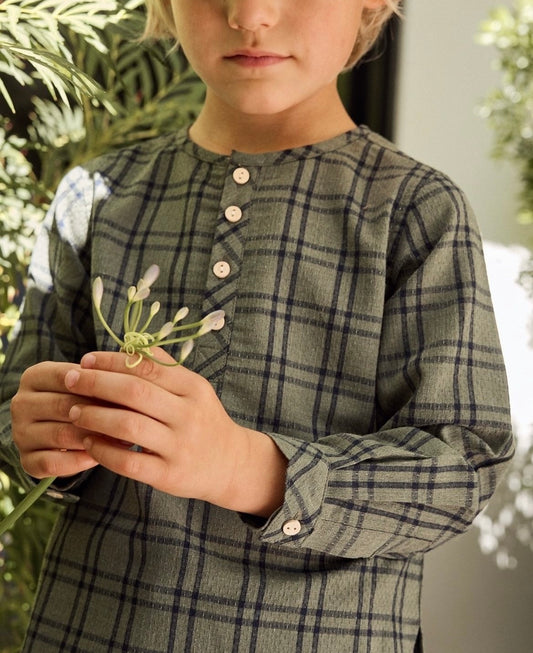 Camisa niño verde oliva con cuadros azules